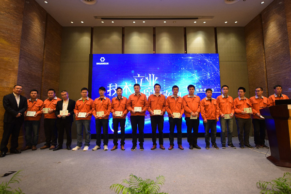 c7239d8c5cd24545a0eef0d203546341